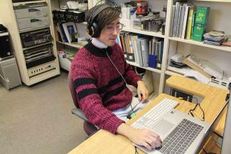 haptic_sitting_compressed.jpg haptic_sitting_compressed.jpg