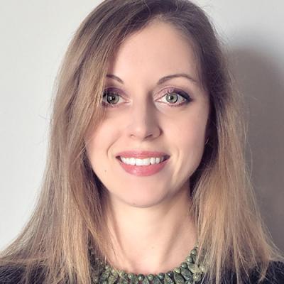 A headshot of Kaja Jasinska against a white background